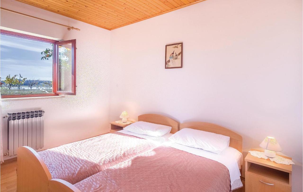 Awesome Apartment In Pula With Wifi Exteriör bild