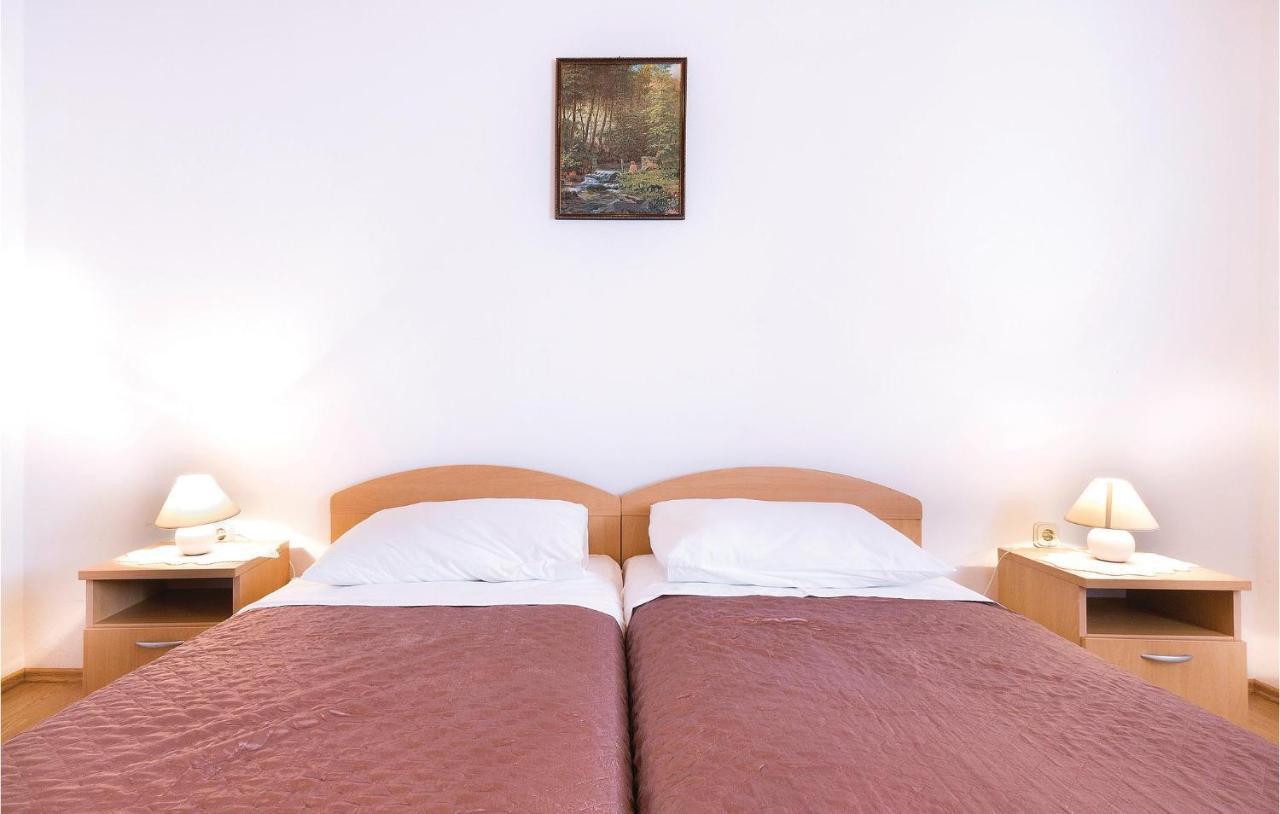 Awesome Apartment In Pula With Wifi Exteriör bild