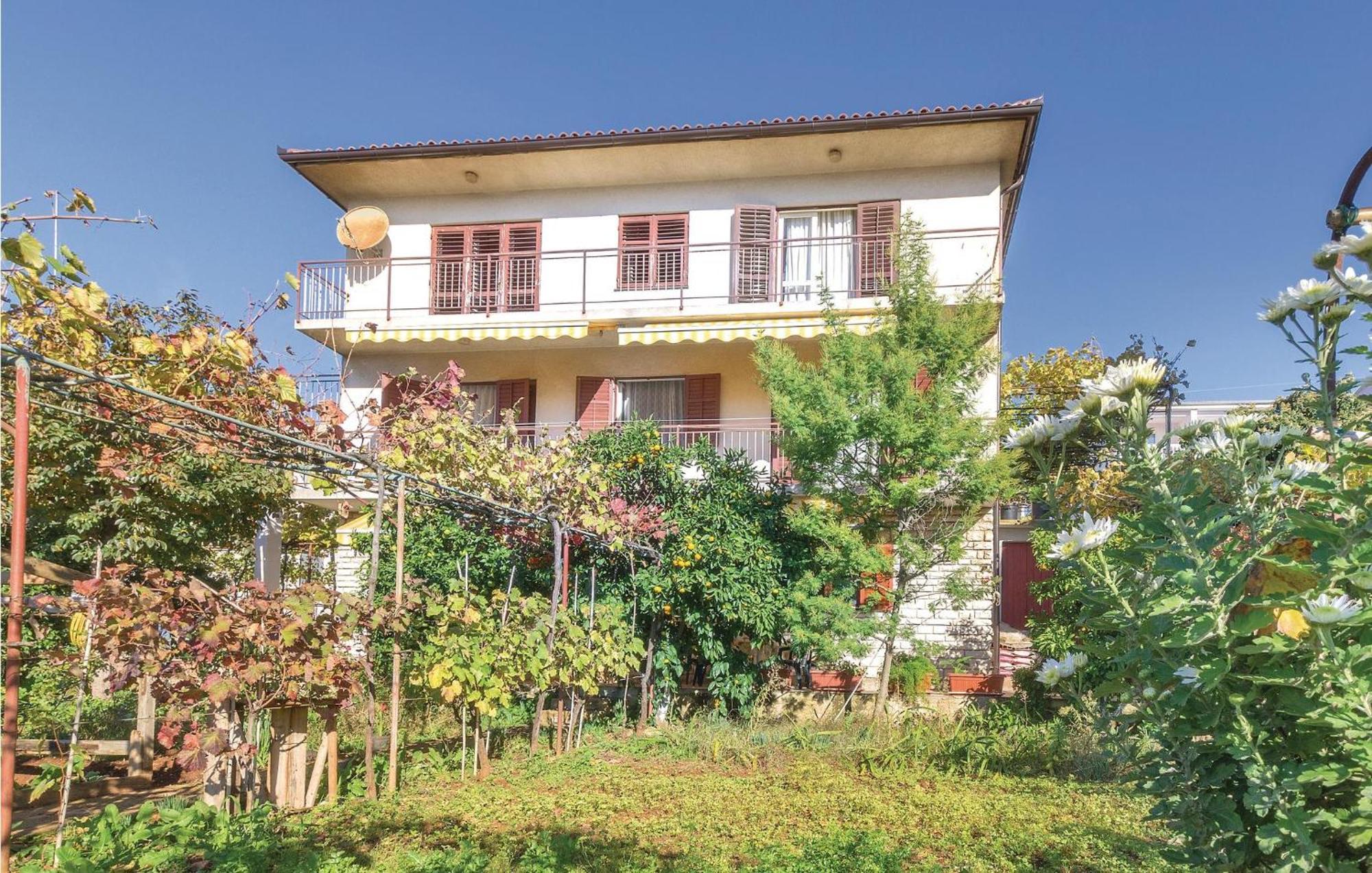 Awesome Apartment In Pula With Wifi Exteriör bild