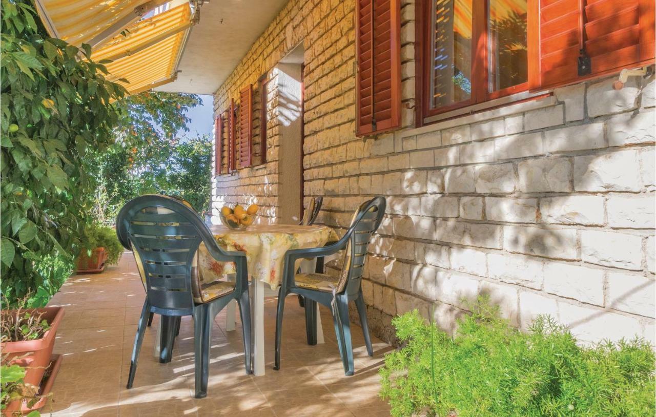 Awesome Apartment In Pula With Wifi Exteriör bild