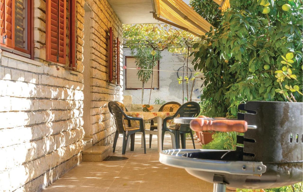 Awesome Apartment In Pula With Wifi Exteriör bild